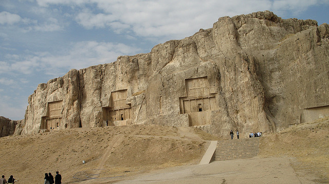 Naghshrostam20