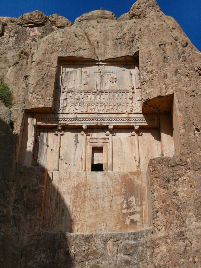 Naghshrostam6